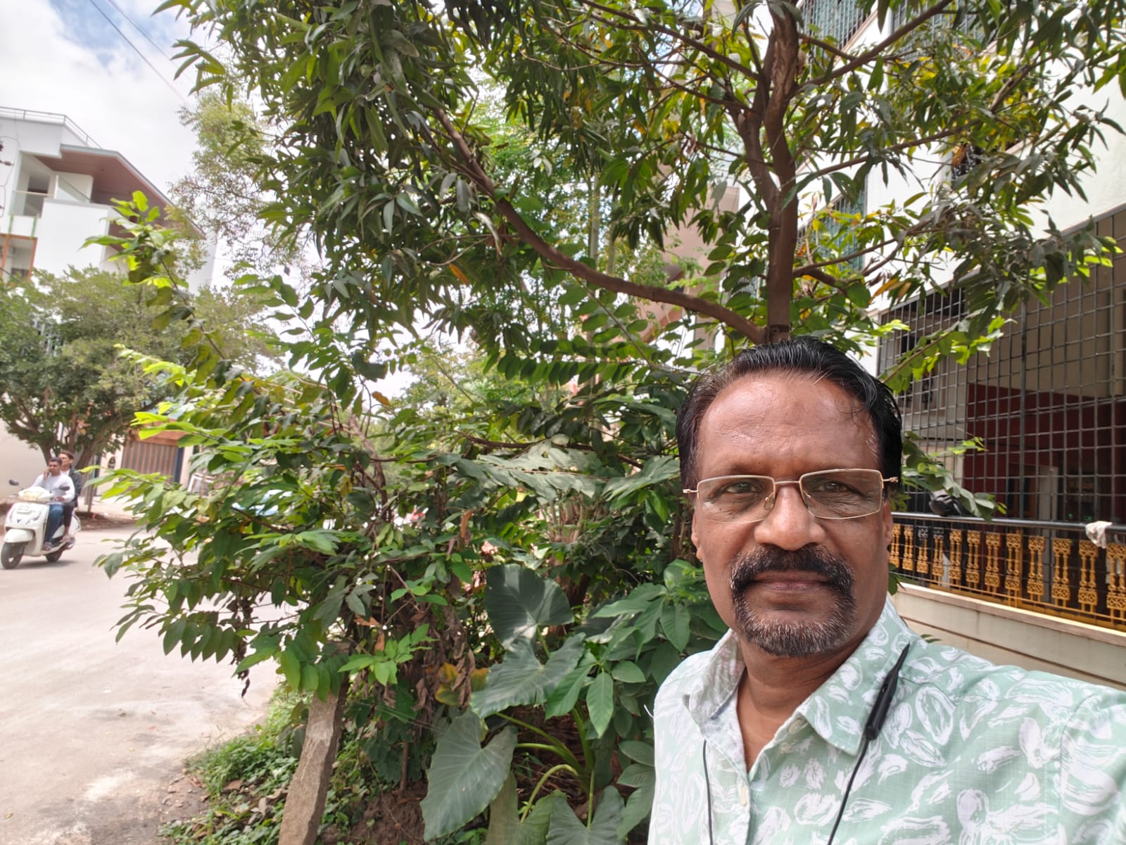 Dr. Aghor